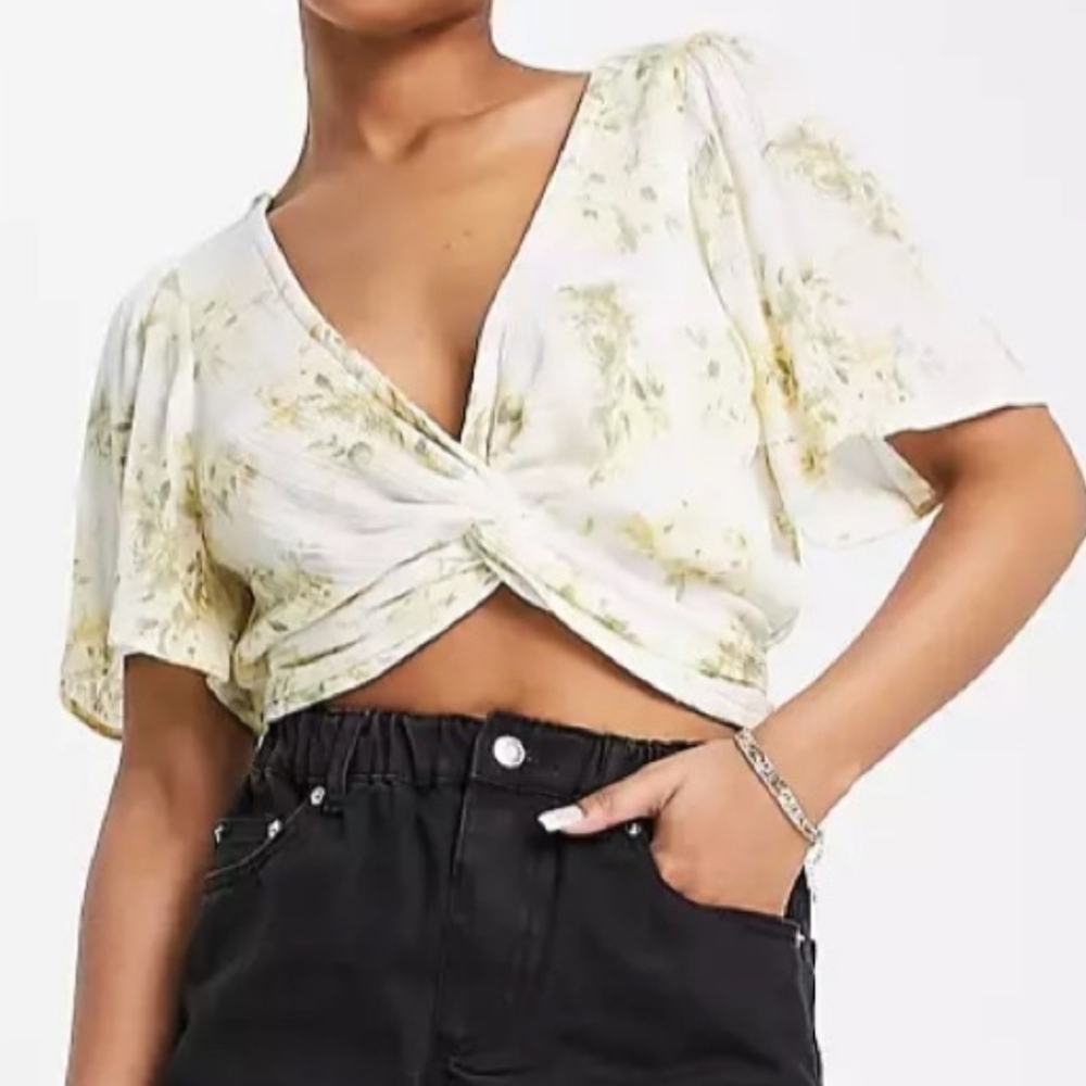 A&F Summer Twist Knot-Front Flutter Sleeve Crop Top, Yellow Floral, Size M